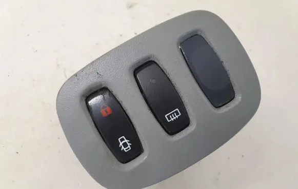 Renault Trafic II (X83) Central locking switch button 