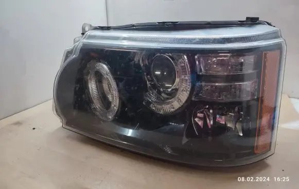 Land Rover Range Rover Sport L320 Headlight/headlamp CH3213W030AA