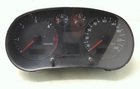 Audi A3 S3 8L Speedometer (instrument cluster) 8L0920900G