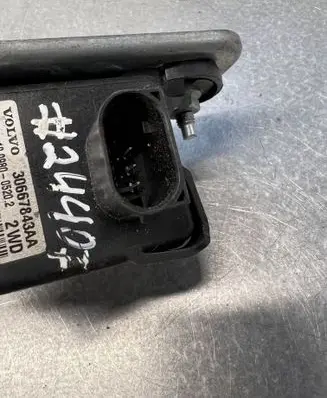 Volvo V70 ESP acceleration yaw rate sensor 10098005202