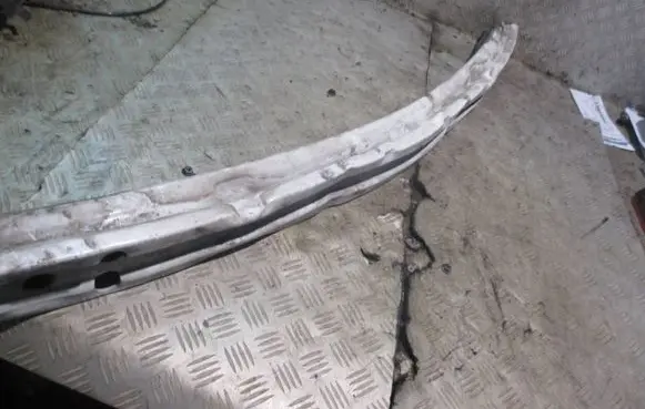 Opel Vectra C Front bumper support beam 