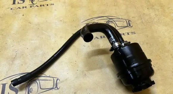 Mercedes-Benz G W461 W463 1st Gen Power steering fluid tank/reservoir A4634660981 A6384600083
