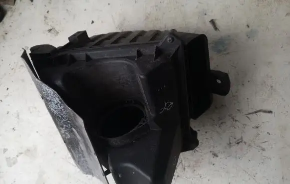 Seat Exeo (3R) Air filter box 03G133837