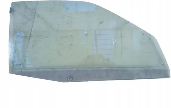 Peugeot 306 Front windscreen/windshield window 9202.92