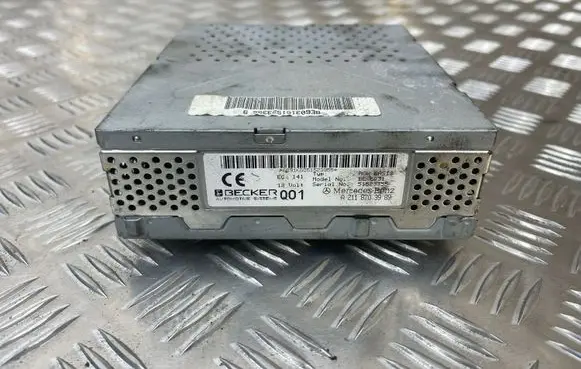 Mercedes-Benz E W211 Sound amplifier A2118703989