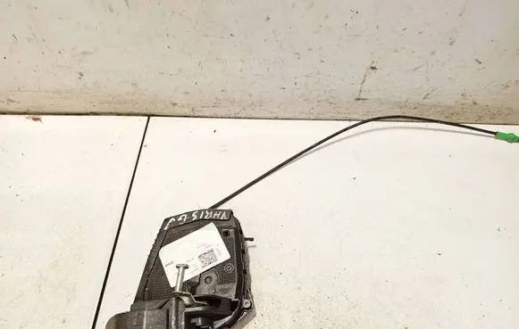 Toyota Yaris Rear door lock