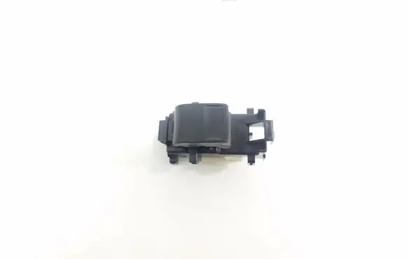 Toyota Auris 150 Electric window control switch 848100D030