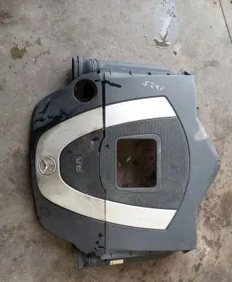 Mercedes-Benz CLS C219 Engine cover (trim) A1120940004