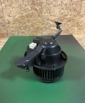 Volvo V70 Heater fan/blower 28417