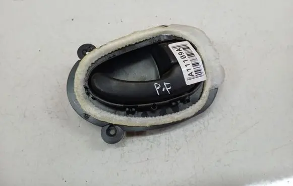 Peugeot 406 Front door interior handle 9642248677