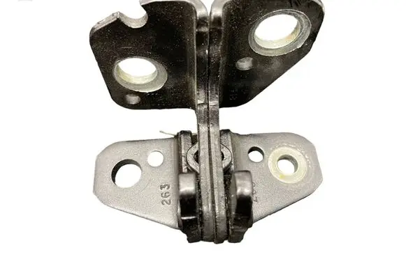 Dodge RAM Front door upper hinge I120038