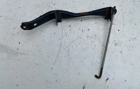 Battery bracket