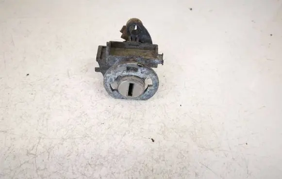 Audi A6 S6 C4 4A Front door lock (next to the handle) 