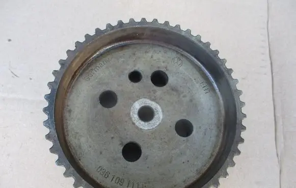 Volkswagen Corrado Camshaft pulley/ VANOS 036109111F
