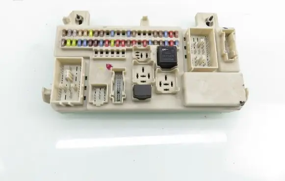 Volvo V50 Central body control module 8690719