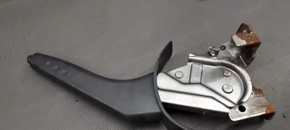 Nissan Note (E11) Handbrake/parking brake lever assembly 100706