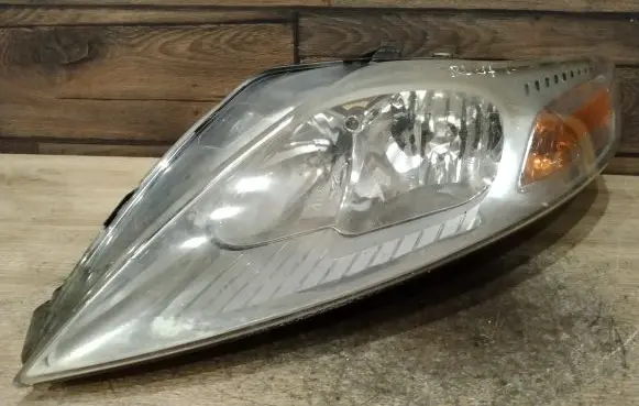 Ford Mondeo MK IV Headlight/headlamp