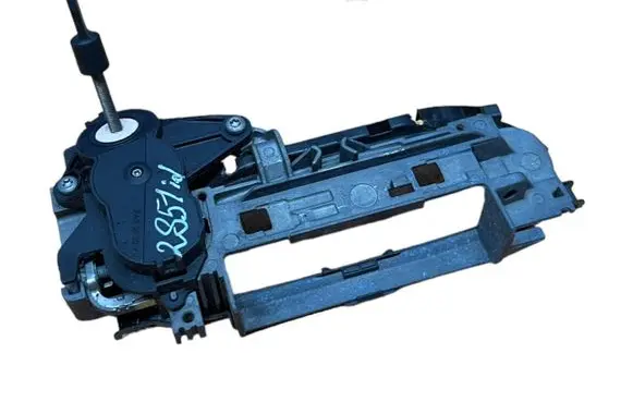 Audi A4 S4 B7 8E 8H Front door exterior handle/bracket 8E2837886D 8P2837886A 8E2837886A