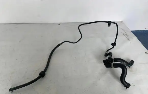 Mercedes-Benz E W213 Engine coolant pipe/hose A2138308900
