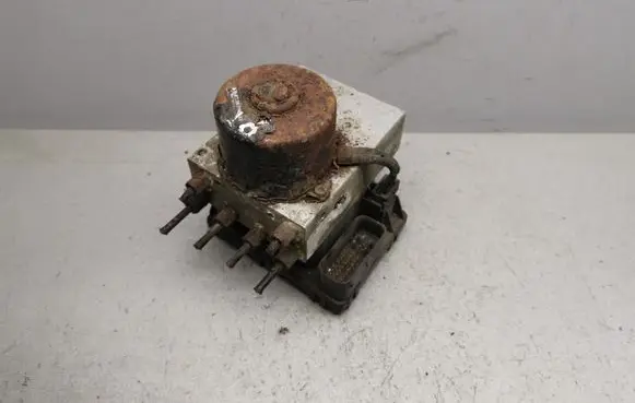 Chrysler PT Cruiser ABS Pump 05033082AD