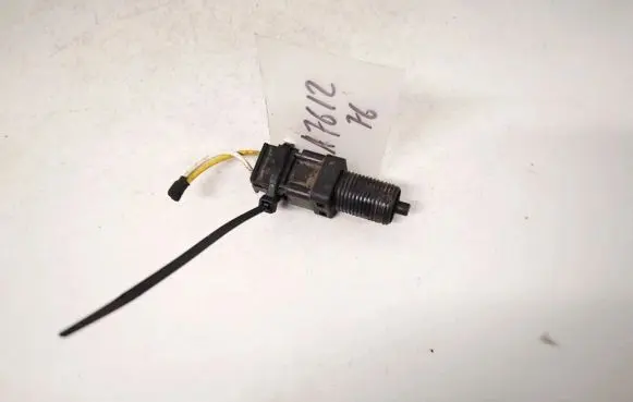 Renault Espace II Brake pedal sensor switch 7700785258