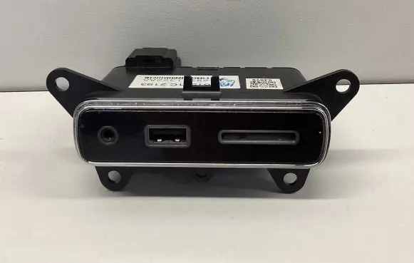 Dodge Durango III AUX in-socket connector 68141322AA