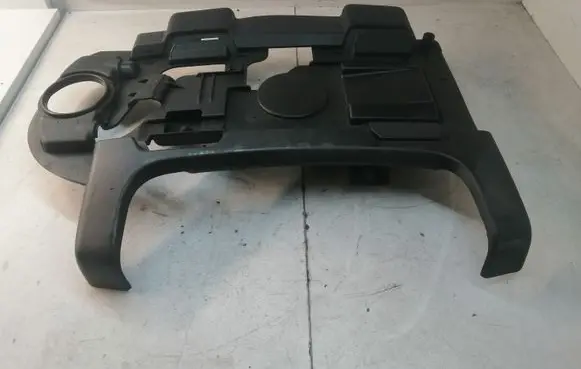 Volkswagen Golf V Engine cover (trim) 03C103925BB