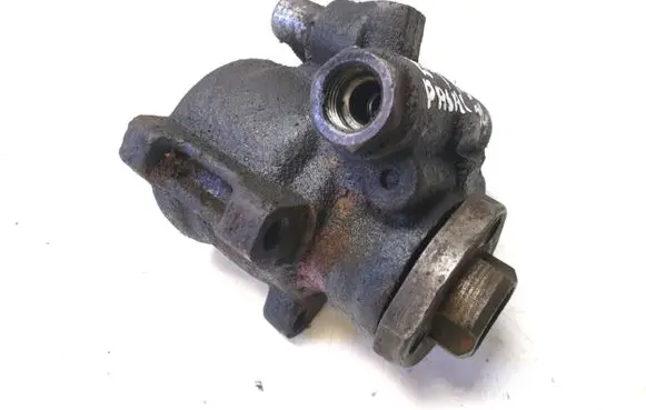 Volkswagen PASSAT B4 Power steering pump 1H0422155E