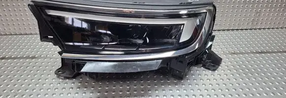 Opel Mokka B Headlight/headlamp S25053118 9834008280