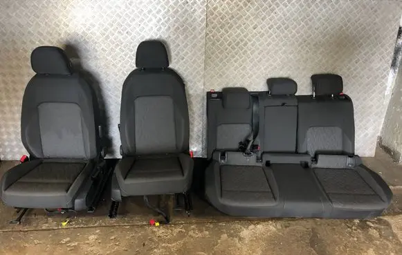 Volkswagen Golf VIII Seat set 8WA881105D 5H0963555 8WA881106D