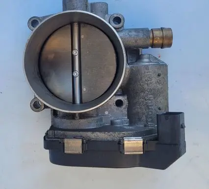 BMW 4 F32 F33 Throttle valve 7597871