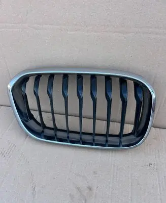 BMW 1 F20 F21 Front grill 7371748 7079852