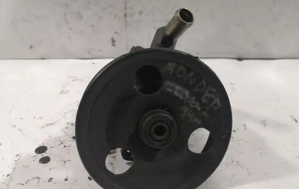 Ford Mondeo MK I Power steering pump 93BB3A733AB