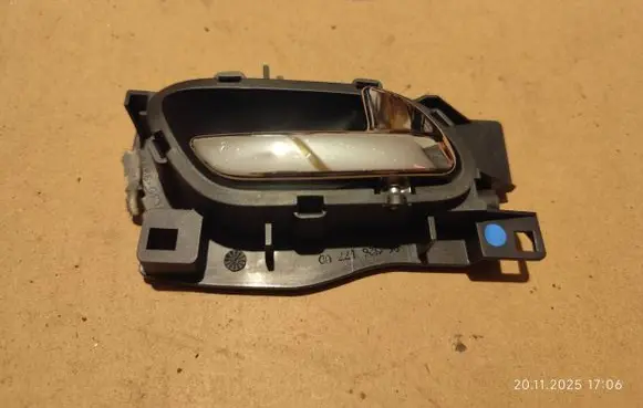Peugeot 407 Front door interior handle 96526177VD 96526177