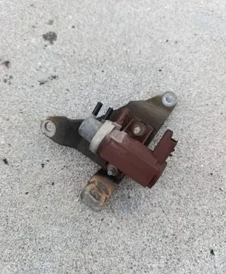 Citroen C4 I Turbo solenoid valve 9652570180