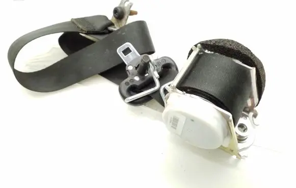 Ford Galaxy Rear seatbelt 9611B68A