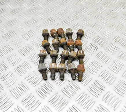 Mercedes-Benz 250 280 W108 Nuts/bolts 2014010270 A2014010270