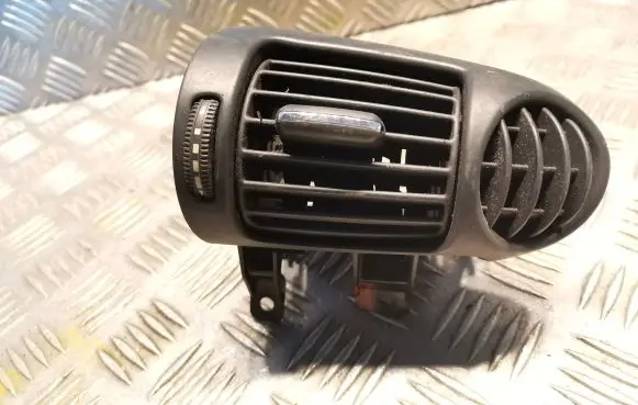 Mercedes-Benz C W203 Dashboard air vent grill cover trim 2038302854