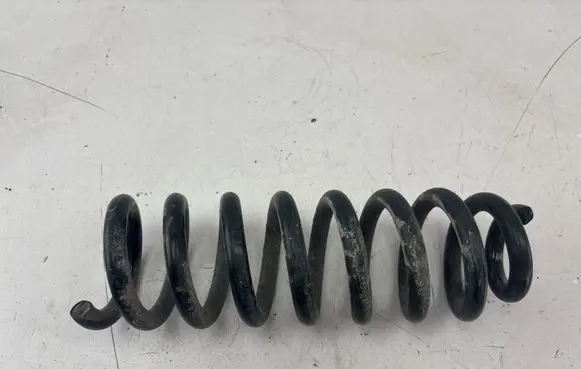 Mercedes-Benz C W205 Rear coil spring