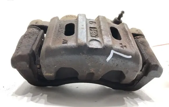 Mitsubishi Outlander Front brake caliper 