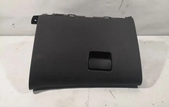 Opel Astra J Glove box