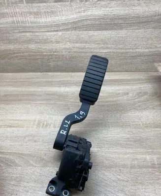 Renault Laguna II Accelerator throttle pedal 8200002904