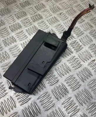Opel Vectra C Fuse module ZF231