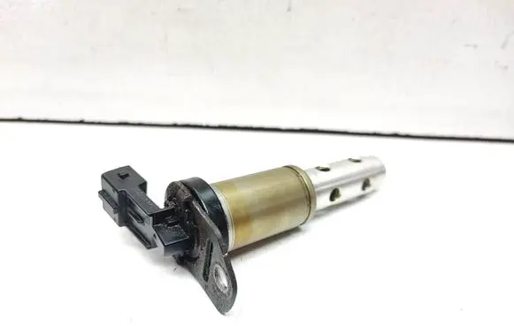 BMW X3 F25 Camshaft vanos timing valve 7585425