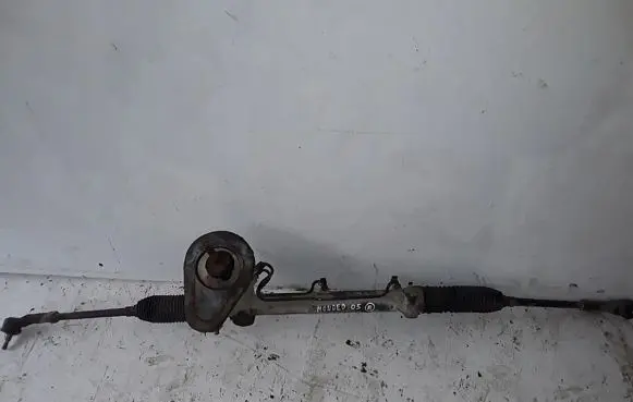 Ford Mondeo Mk III Steering rack 1S7C3200AH