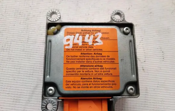 Volkswagen Transporter - Caravelle T4 Airbag control unit/module 6N0909603