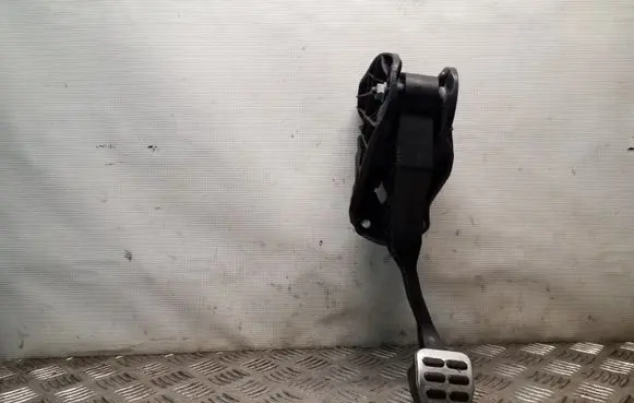 Clutch pedal