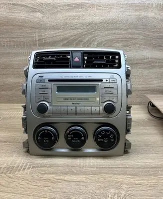 Suzuki Aerio Radio/CD/DVD/GPS head unit 3910159J60 3951059J40