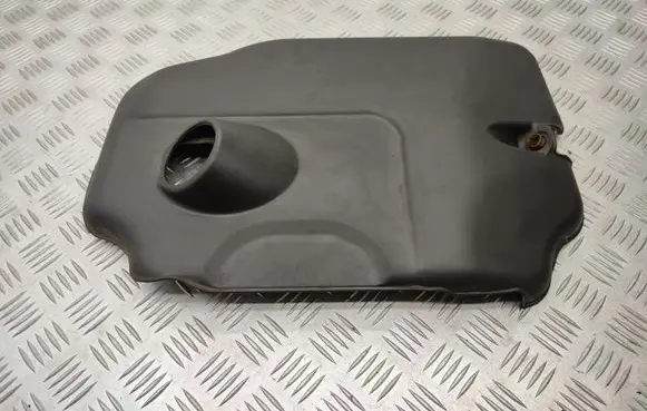 Iveco Daily 6th gen Engine cover (trim)