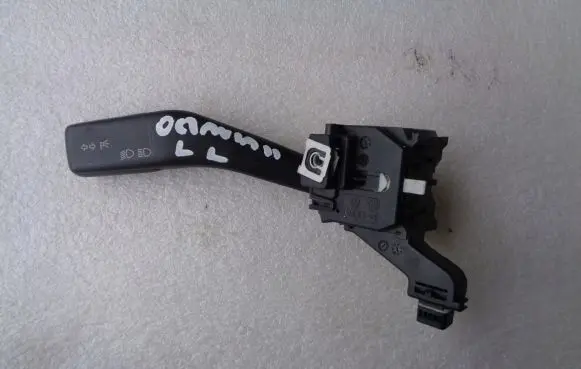 Skoda Octavia Mk2 (1Z) Indicator stalk 1K0953513
